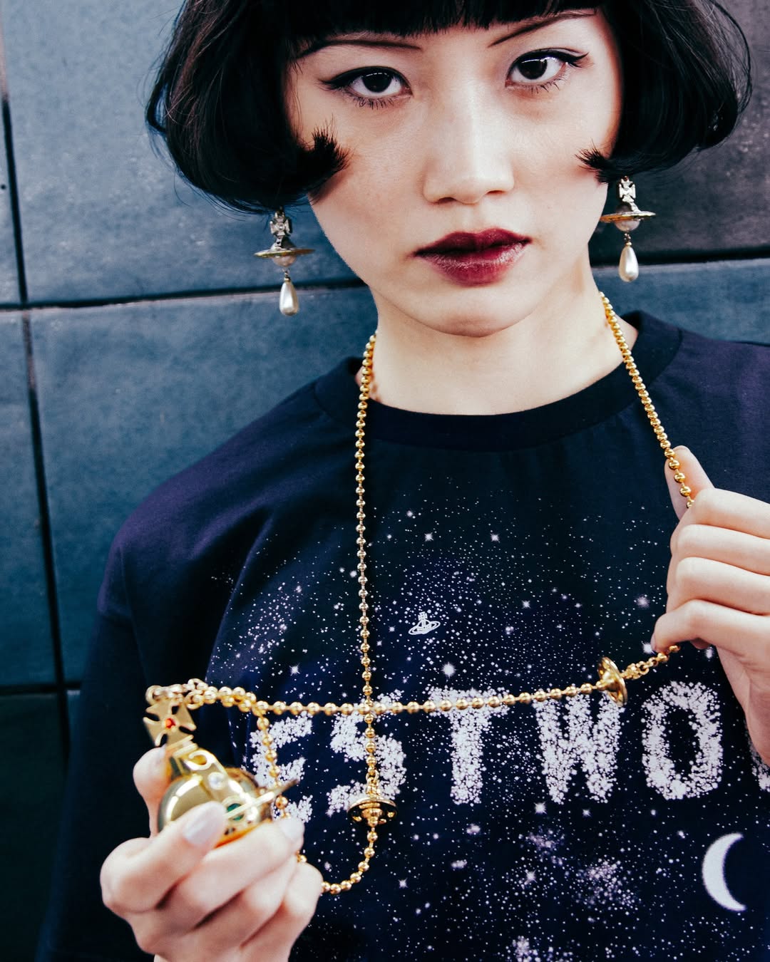 만화 <나나>가 25주년을 맞아 비비안 웨스트우드와 특별한 협업 선보인다